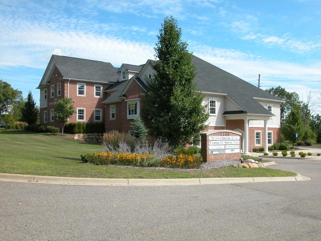 1550 N Milford Rd, Milford, MI 48381