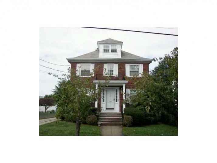 150 Home Ave, Providence, RI 02908