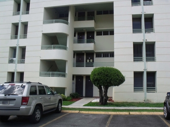 Apt B-202 Turabo Cl, Caguas, PR 00725