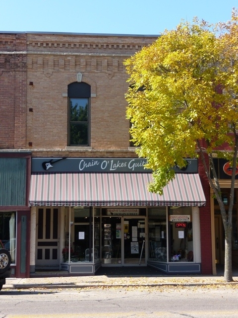 106 S. Main St, Waupaca, WI 54981