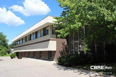 840 E Mt Hope Ave, Lansing, MI 48910