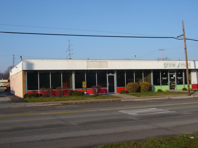 2133 Warwick St, Saginaw, MI 48602