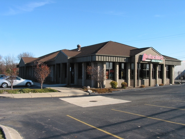 22673 Allen Rd, Trenton, MI 48183