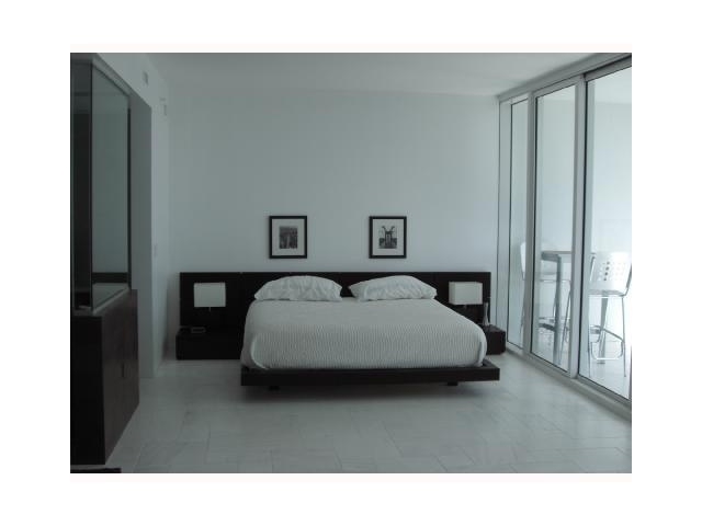 1040 BISCAYNE BLVD # 3808, Miami, FL 33132