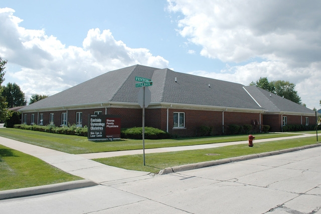 29751 Little Mack Avenue, Roseville, MI 48066