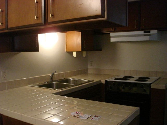3058 DIXIE HWY, Waterford, MI 48328
