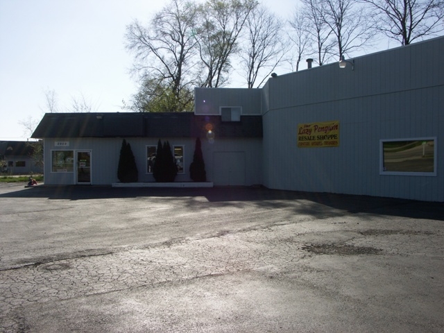 2959 DIXIE HWY, Waterford, MI 48328