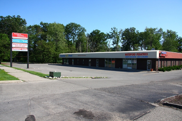 4175-4185 Highland Road, Waterford, MI 48328