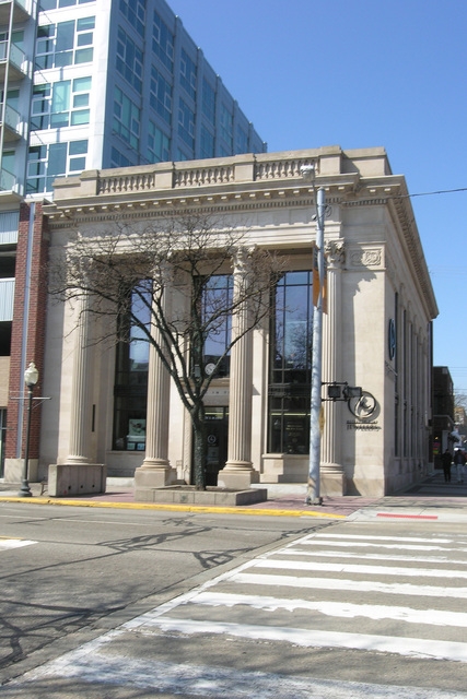 400 S. Main Street, Royal Oak, MI 48067