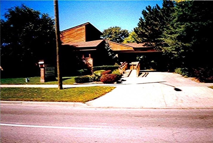 1227 N. Michigan, Saginaw, MI 48602