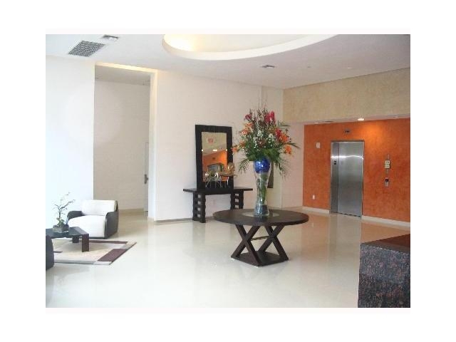275 NE 18 ST # 1805, Miami, FL 33132