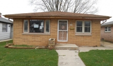 5756 N 92nd St Milwaukee, WI 53225