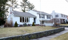 352 Grotto Ave Providence, RI 02906