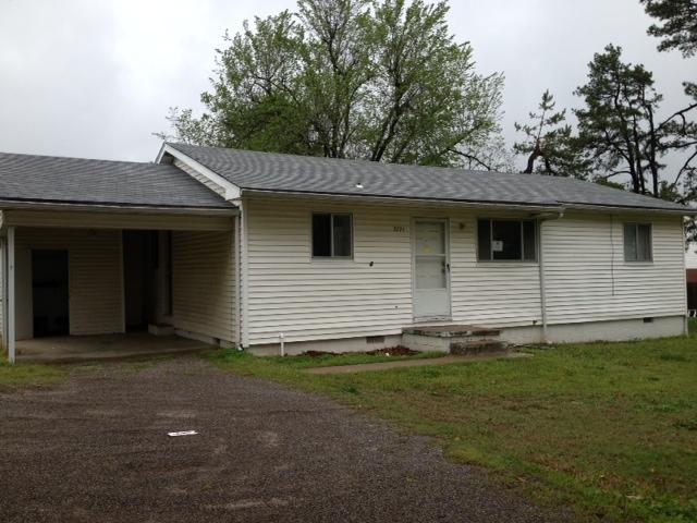 2771 N Oakland Zion Rd, Fayetteville, AR 72703