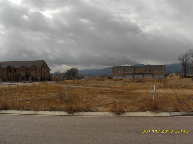 7104-7116, 7120-7132, 7136-7148,7153-7165 Bracken Pl, Fountain, CO 80817