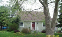 79 Berry Ln Bristol, RI 02809