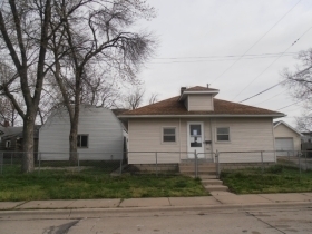 105 Fayette St, Pekin, IL 61554