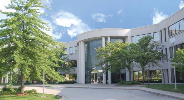 900 Wilshire Dr, Troy, MI 48084