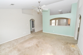 320 Chateau Dr, Fort Smith, AR 72908