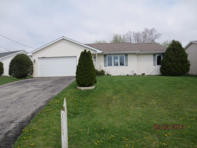 106 Elliott Drive, Rochelle, IL 61068