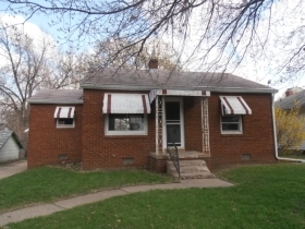 118 N 18th St, Pekin, IL 61554