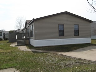 59560 Clark Ct., New Haven, MI 48048