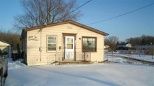 3223 N Division St Davenport, IA 52806