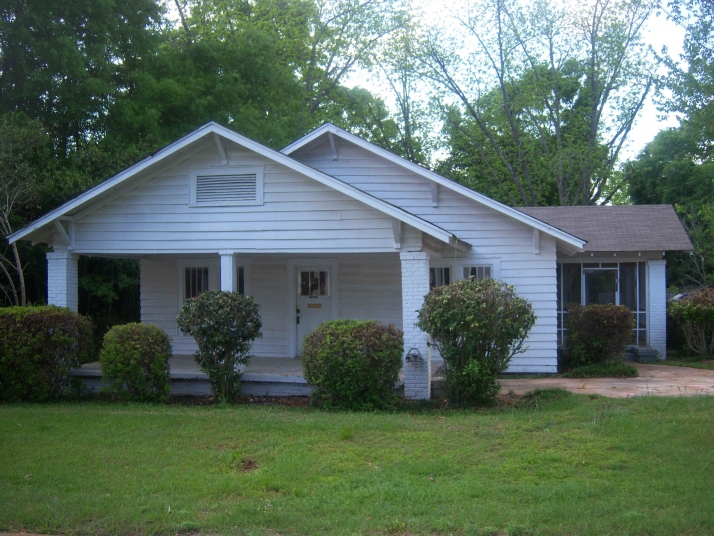 600 W Lee St, Enterprise, AL 36330