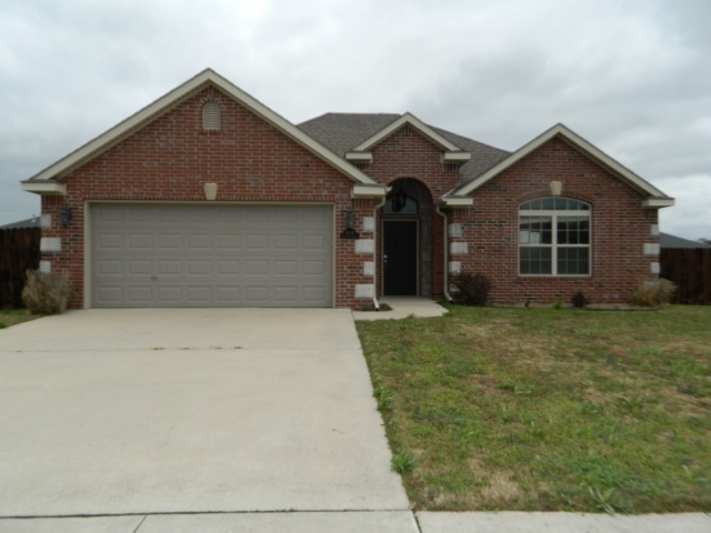 4008 W Songbird Place, Fayetteville, AR 72704