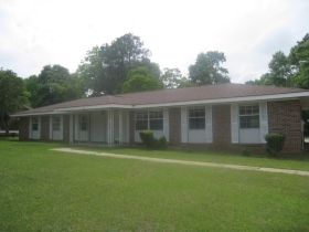 205 Briarhill Rd, Enterprise, AL 36330