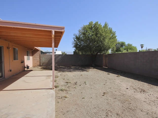 2363 South Rose Peak Drive, Tucson, AZ 85710