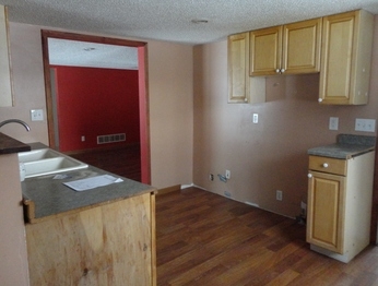 1609 Leeds Ave, Benton Harbor, MI 49022
