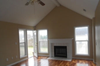 206 Cedar Creek Cir, New Market, AL 35761
