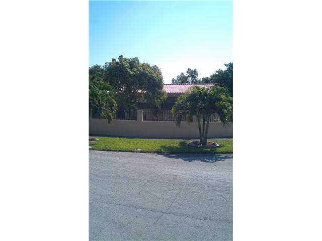 5355 W 9 LN, Hialeah, FL 33012