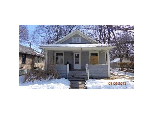 425 S Clemens Ave, Lansing, MI 48912