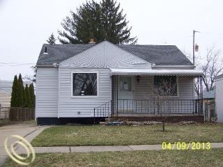 1724 Gregory Ave, Lincoln Park, MI 48146