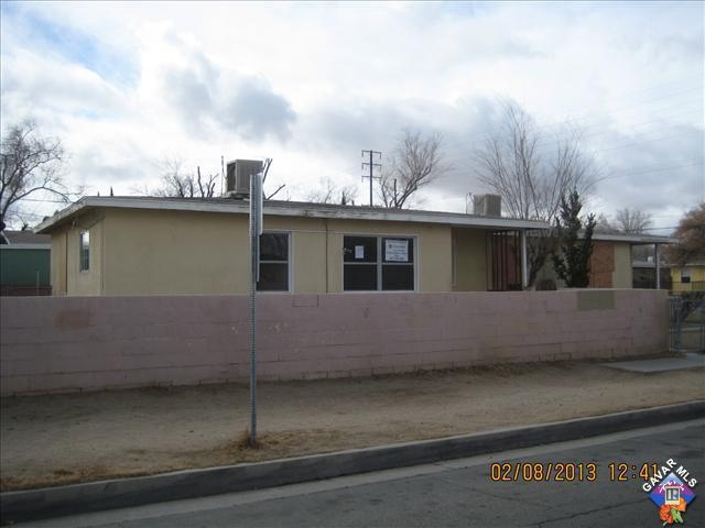 45362 45364 10th St W, Lancaster, CA 93534