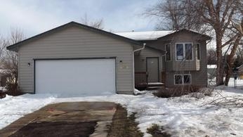 5413 West Oak Stree, Sioux Falls, SD 57106