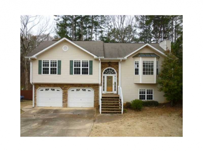 2014 Queensbury Dr, Acworth, GA 30102