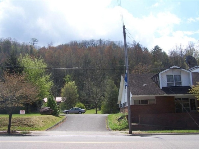 324 East Parkway, Gatlinburg, TN 37738