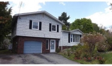 6 Robert Ave Lewiston, ME 04240