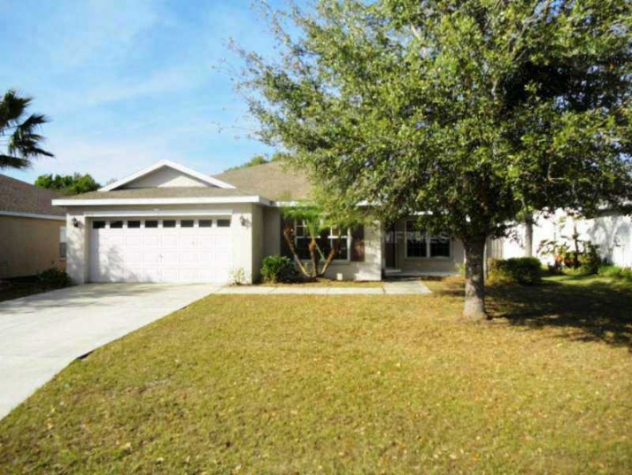 12115 Warwick Cir, Parrish, FL 34219