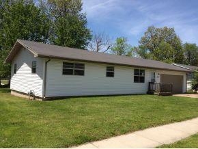 1221 N Hillcrest Ave, Springfield, MO 65802