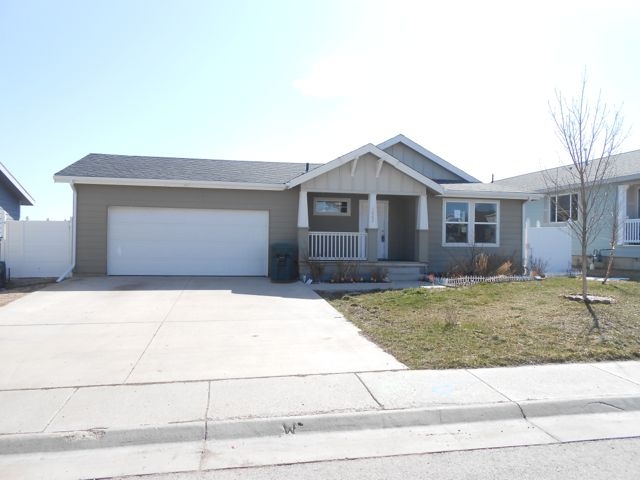 1663 Pathfinder Cir, Gillette, WY 82716