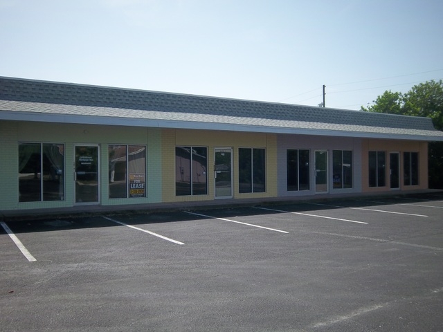 12041 66th St. N, Largo, FL 33773