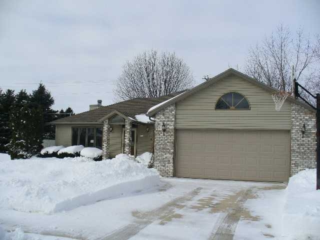 3702 N 12th Pl, Sheboygan, WI 53083