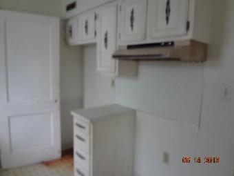 14713 Grapeland Ave, Cleveland, OH 44111