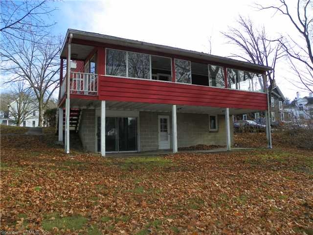 266 Washington St, Norwich, CT 06360