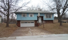 2517 Flintstone Dr Saint Joseph, MO 64505