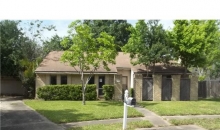 827 Bradwell Dr Houston, TX 77062